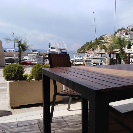 Apartment Zara 2 With Boat Place มีมิตเซ ภายนอก รูปภาพ