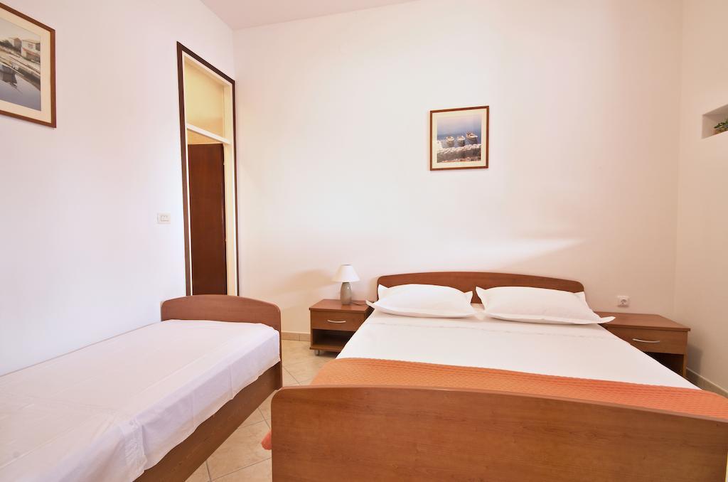 Apartment Zara 2 With Boat Place มีมิตเซ ห้อง รูปภาพ